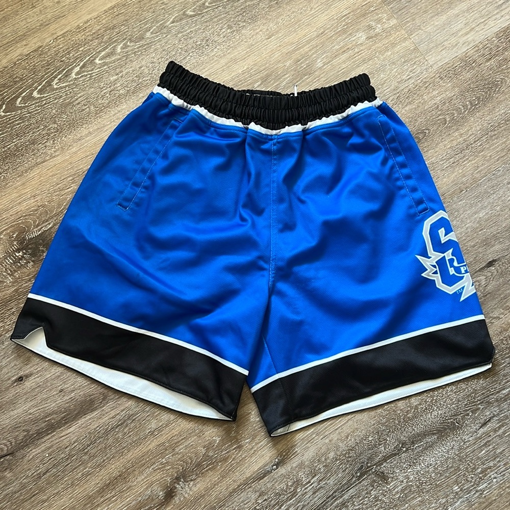 Seton Hall University - Men’s athletic shorts size medium